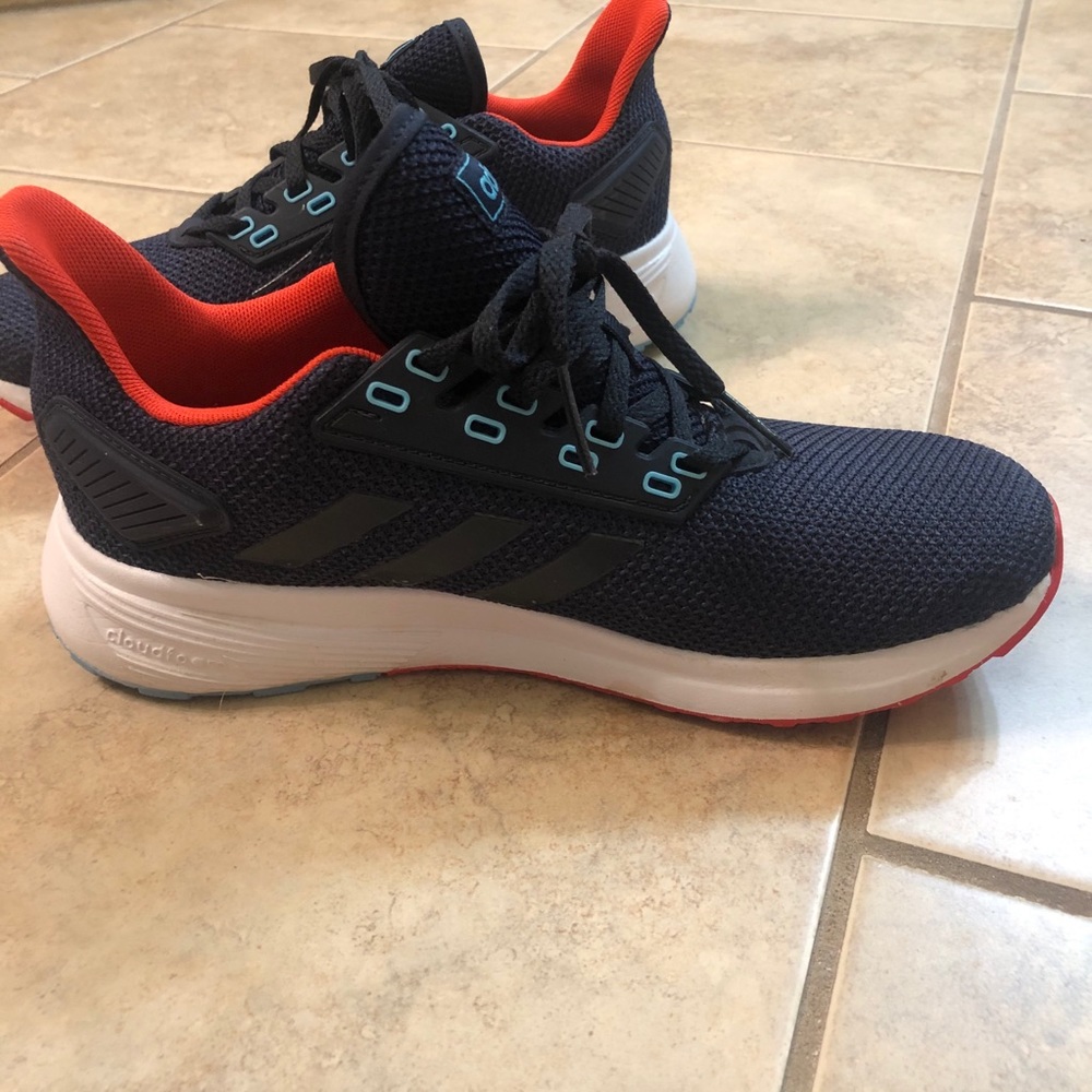 Women’s Adidas cloudfoam size 8.5 - Picture 5 of 11
